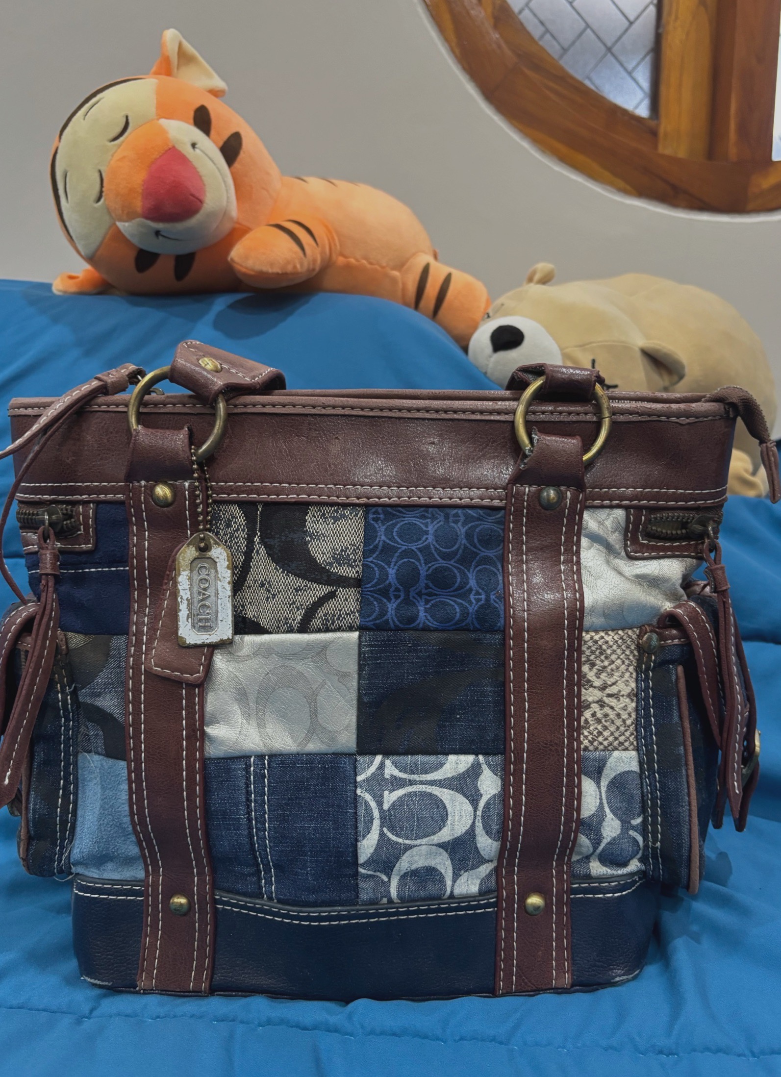 กระเป๋าcoach